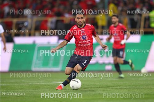 <span style='background: #33747a;font-weight: 300;font-size: 10px;box-shadow: 2px 3px 5px black;border-radius: 2px;margin: 2px;color: #fff;padding: 2px 5px;font - size: 10px;line - height: 22px; '>رضا جعفری</span> 