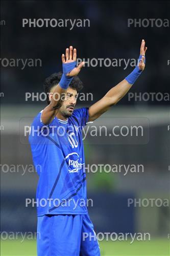 <span style='background: #33747a;box-shadow: 2px 3px 5px black;font-weight: 300;font-size: 10px;border-radius: 2px;margin: 2px;color: #fff;padding: 2px 5px;font - size: 10px;line - height: 22px; '>رامین رضائیان</span> 