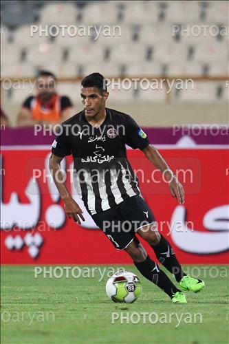 <span style='background: #33747a;box-shadow: 2px 3px 5px black;font-weight: 300;font-size: 10px;border-radius: 2px;margin: 2px;color: #fff;padding: 2px 5px;font - size: 10px;line - height: 22px; '>رضا شربتی</span> 