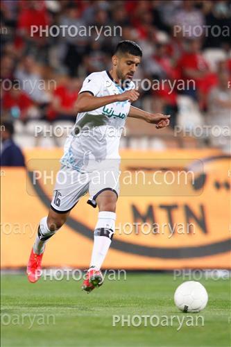 <span style='background: #33747a;box-shadow: 2px 3px 5px black;font-weight: 300;font-size: 10px;border-radius: 2px;margin: 2px;color: #fff;padding: 2px 5px;font - size: 10px;line - height: 22px; '>میلاد بدرقه</span> 