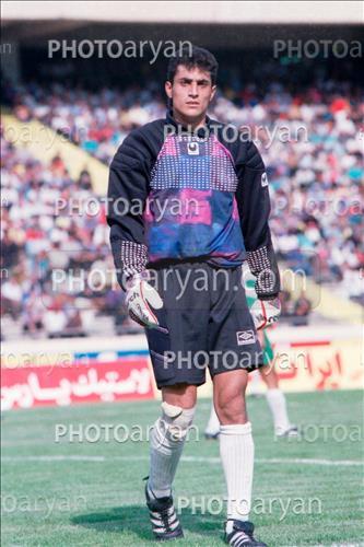 <span style='background: #33747a;box-shadow: 2px 3px 5px black;font-weight: 300;font-size: 10px;border-radius: 2px;margin: 2px;color: #fff;padding: 2px 5px;font - size: 10px;line - height: 22px; '>نیما نکیسا</span> 