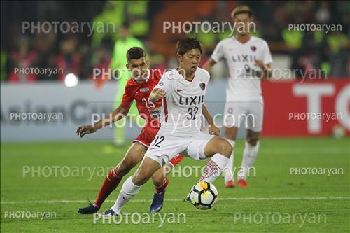 <span style='background: #33747a;box-shadow: 2px 3px 5px black;font-weight: 300;font-size: 10px;border-radius: 2px;margin: 2px;color: #fff;padding: 2px 5px;font - size: 10px;line - height: 22px; '>احسان علوان زاده</span> 