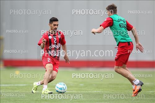 <span style='background: #33747a;box-shadow: 2px 3px 5px black;font-weight: 300;font-size: 10px;border-radius: 2px;margin: 2px;color: #fff;padding: 2px 5px;font - size: 10px;line - height: 22px; '>مارکو استیلینوویچ</span> <span style='background: #33747a;box-shadow: 2px 3px 5px black;font-weight: 300;font-size: 10px;border-radius: 2px;margin: 2px;color: #fff;padding: 2px 5px;font - size: 10px;line - height: 22px; '>امید عالیشاه</span> 