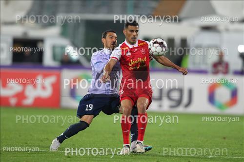 <span style='background: #33747a;font-weight: 300;font-size: 10px;box-shadow: 2px 3px 5px black;border-radius: 2px;margin: 2px;color: #fff;padding: 2px 5px;font - size: 10px;line - height: 22px; '>علی نعمتی</span> 