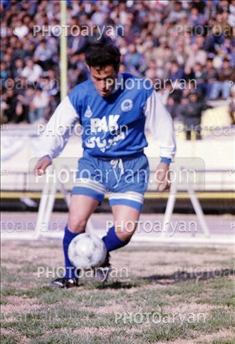 <span style='background: #33747a;box-shadow: 2px 3px 5px black;font-weight: 300;font-size: 10px;border-radius: 2px;margin: 2px;color: #fff;padding: 2px 5px;font - size: 10px;line - height: 22px; '>علی چینی</span> 