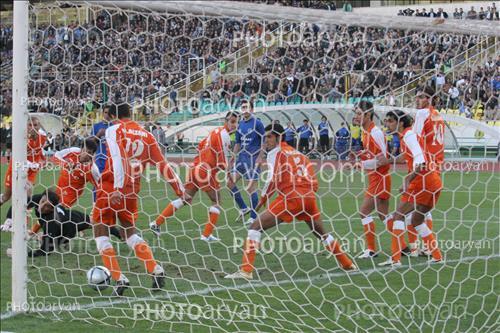 استقلال 0-سایپا 0  (1384/12/13)