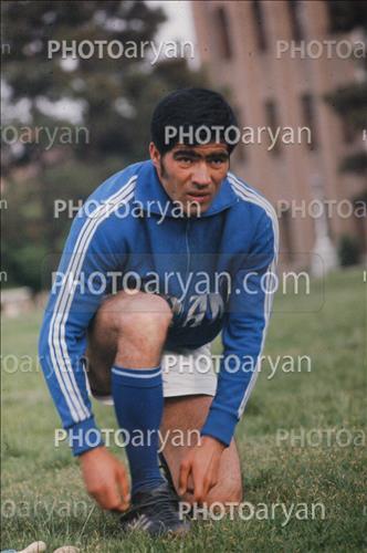 <span style='background: #33747a;box-shadow: 2px 3px 5px black;font-weight: 300;font-size: 10px;border-radius: 2px;margin: 2px;color: #fff;padding: 2px 5px;font - size: 10px;line - height: 22px; '>ابراهیم آشتیانی</span> 