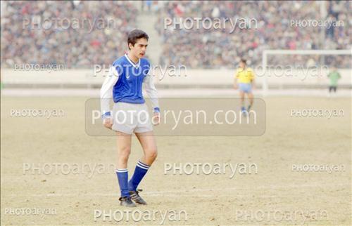 <span style='background: #33747a;box-shadow: 2px 3px 5px black;font-weight: 300;font-size: 10px;border-radius: 2px;margin: 2px;color: #fff;padding: 2px 5px;font - size: 10px;line - height: 22px; '>آتیلا حجازی</span> 