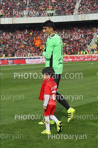 <span style='background: #33747a;font-weight: 300;font-size: 10px;box-shadow: 2px 3px 5px black;border-radius: 2px;margin: 2px;color: #fff;padding: 2px 5px;font - size: 10px;line - height: 22px; '>علیرضا بیرانوند</span> <span style='background: #33747a;font-weight: 300;font-size: 10px;box-shadow: 2px 3px 5px black;border-radius: 2px;margin: 2px;color: #fff;padding: 2px 5px;font - size: 10px;line - height: 22px; '>طاها بیرانوند</span> 