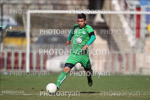 <span style='background: #33747a;box-shadow: 2px 3px 5px black;font-weight: 300;font-size: 10px;border-radius: 2px;margin: 2px;color: #fff;padding: 2px 5px;font - size: 10px;line - height: 22px; '>حمید خدابنده لو</span> 