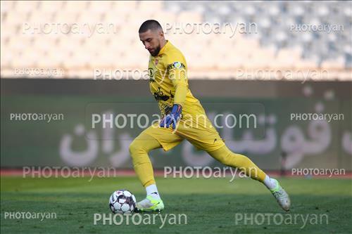 <span style='background: #33747a;font-weight: 300;font-size: 10px;box-shadow: 2px 3px 5px black;border-radius: 2px;margin: 2px;color: #fff;padding: 2px 5px;font - size: 10px;line - height: 22px; '>Alexis Guendouz (الکسیس گندوز)</span> 