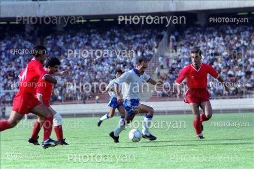 <span style='background: #33747a;box-shadow: 2px 3px 5px black;font-weight: 300;font-size: 10px;border-radius: 2px;margin: 2px;color: #fff;padding: 2px 5px;font - size: 10px;line - height: 22px; '>حمیدروزبهانی</span> <span style='background: #33747a;box-shadow: 2px 3px 5px black;font-weight: 300;font-size: 10px;border-radius: 2px;margin: 2px;color: #fff;padding: 2px 5px;font - size: 10px;line - height: 22px; '>حسین عبدی</span> <span style='background: #33747a;box-shadow: 2px 3px 5px black;font-weight: 300;font-size: 10px;border-radius: 2px;margin: 2px;color: #fff;padding: 2px 5px;font - size: 10px;line - height: 22px; '>بهزاد داداش زاده</span> 