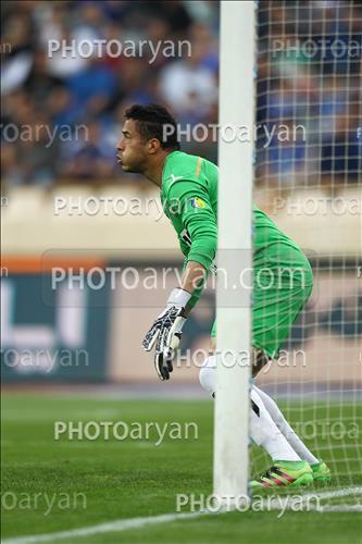 <span style='background: #33747a;box-shadow: 2px 3px 5px black;font-weight: 300;font-size: 10px;border-radius: 2px;margin: 2px;color: #fff;padding: 2px 5px;font - size: 10px;line - height: 22px; '>لی وينستون ليوناردو</span> 