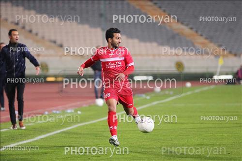 <span style='background: #33747a;font-weight: 300;font-size: 10px;box-shadow: 2px 3px 5px black;border-radius: 2px;margin: 2px;color: #fff;padding: 2px 5px;font - size: 10px;line - height: 22px; '>سیامک نعمتی</span> 