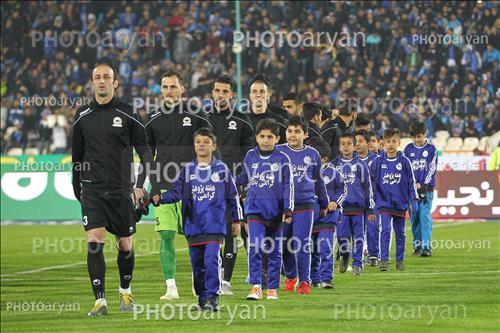 <span style='background: #33747a;font-weight: 300;font-size: 10px;box-shadow: 2px 3px 5px black;border-radius: 2px;margin: 2px;color: #fff;padding: 2px 5px;font - size: 10px;line - height: 22px; '>ورود تیم ها</span> <span style='background: #33747a;font-weight: 300;font-size: 10px;box-shadow: 2px 3px 5px black;border-radius: 2px;margin: 2px;color: #fff;padding: 2px 5px;font - size: 10px;line - height: 22px; '>مرتضی غلامعلی تبار</span> 