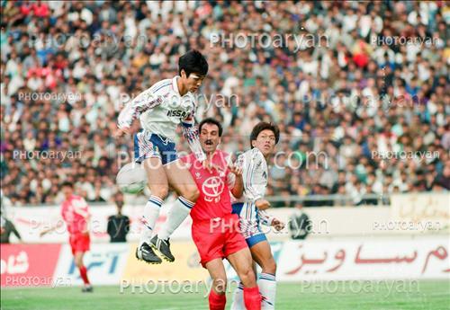 <span style='background: #33747a;font-weight: 300;font-size: 10px;box-shadow: 2px 3px 5px black;border-radius: 2px;margin: 2px;color: #fff;padding: 2px 5px;font - size: 10px;line - height: 22px; '>جمشید شاه محمدی</span> 