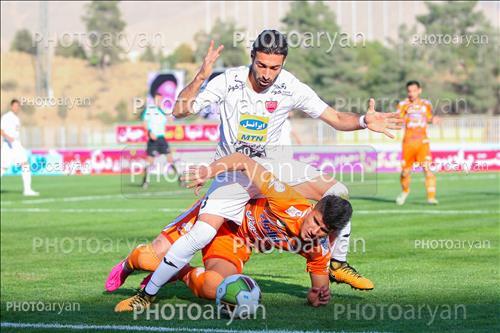 <span style='background: #33747a;box-shadow: 2px 3px 5px black;font-weight: 300;font-size: 10px;border-radius: 2px;margin: 2px;color: #fff;padding: 2px 5px;font - size: 10px;line - height: 22px; '>دانیال ماهینی</span> <span style='background: #33747a;box-shadow: 2px 3px 5px black;font-weight: 300;font-size: 10px;border-radius: 2px;margin: 2px;color: #fff;padding: 2px 5px;font - size: 10px;line - height: 22px; '>شجاع خلیل زاده</span> 