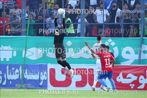 <span style='background: #33747a;box-shadow: 2px 3px 5px black;font-weight: 300;font-size: 10px;border-radius: 2px;margin: 2px;color: #fff;padding: 2px 5px;font - size: 10px;line - height: 22px; '>حسین زامهران</span> <span style='background: #33747a;box-shadow: 2px 3px 5px black;font-weight: 300;font-size: 10px;border-radius: 2px;margin: 2px;color: #fff;padding: 2px 5px;font - size: 10px;line - height: 22px; '>علیرضا بیرانوند</span> 