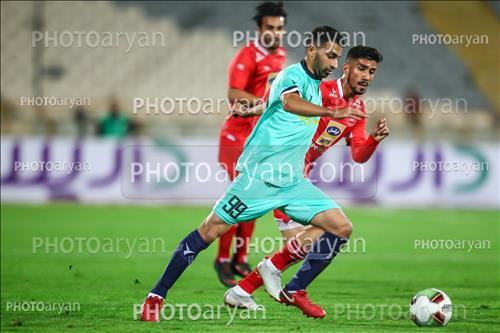 <span style='background: #33747a;font-weight: 300;font-size: 10px;box-shadow: 2px 3px 5px black;border-radius: 2px;margin: 2px;color: #fff;padding: 2px 5px;font - size: 10px;line - height: 22px; '>آدام همتی</span> 