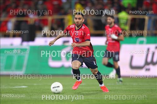 <span style='background: #33747a;font-weight: 300;font-size: 10px;box-shadow: 2px 3px 5px black;border-radius: 2px;margin: 2px;color: #fff;padding: 2px 5px;font - size: 10px;line - height: 22px; '>رضا جعفری</span> 