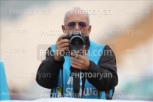 <span style='background: #33747a;font-weight: 300;font-size: 10px;box-shadow: 2px 3px 5px black;border-radius: 2px;margin: 2px;color: #fff;padding: 2px 5px;font - size: 10px;line - height: 22px; '>استاد محمد صیاد</span> 