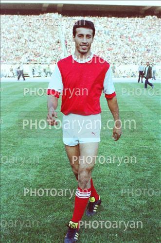 <span style='background: #33747a;font-weight: 300;font-size: 10px;box-shadow: 2px 3px 5px black;border-radius: 2px;margin: 2px;color: #fff;padding: 2px 5px;font - size: 10px;line - height: 22px; '>غلامرضا فتح ابادی</span> 