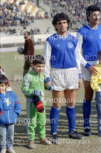 <span style='background: #33747a;box-shadow: 2px 3px 5px black;font-weight: 300;font-size: 10px;border-radius: 2px;margin: 2px;color: #fff;padding: 2px 5px;font - size: 10px;line - height: 22px; '>محمدرضا شکورزاده</span> <span style='background: #33747a;box-shadow: 2px 3px 5px black;font-weight: 300;font-size: 10px;border-radius: 2px;margin: 2px;color: #fff;padding: 2px 5px;font - size: 10px;line - height: 22px; '>عبدالصمد مرفاوی</span> 