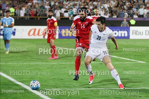 <span style='background: #33747a;font-weight: 300;font-size: 10px;box-shadow: 2px 3px 5px black;border-radius: 2px;margin: 2px;color: #fff;padding: 2px 5px;font - size: 10px;line - height: 22px; '>سردار آزمون</span> 