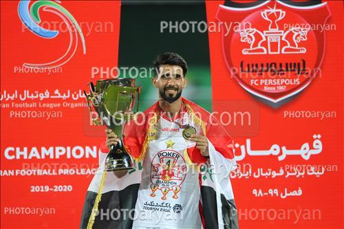 <span style='background: #33747a;box-shadow: 2px 3px 5px black;font-weight: 300;font-size: 10px;border-radius: 2px;margin: 2px;color: #fff;padding: 2px 5px;font - size: 10px;line - height: 22px; '>بشار رسن</span> 