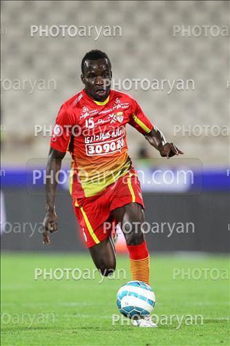 <span style='background: #33747a;box-shadow: 2px 3px 5px black;font-weight: 300;font-size: 10px;border-radius: 2px;margin: 2px;color: #fff;padding: 2px 5px;font - size: 10px;line - height: 22px; '>ماتیاس چاگو</span> 