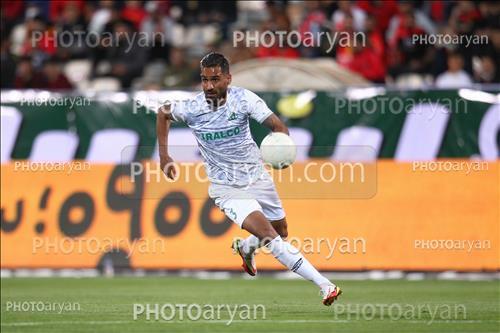 <span style='background: #33747a;box-shadow: 2px 3px 5px black;font-weight: 300;font-size: 10px;border-radius: 2px;margin: 2px;color: #fff;padding: 2px 5px;font - size: 10px;line - height: 22px; '>وحید محمدزاده</span> 