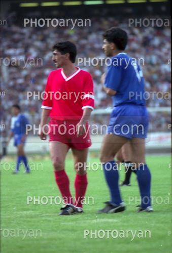 <span style='background: #33747a;box-shadow: 2px 3px 5px black;font-weight: 300;font-size: 10px;border-radius: 2px;margin: 2px;color: #fff;padding: 2px 5px;font - size: 10px;line - height: 22px; '>فرشاد فلاحت زاده</span> <span style='background: #33747a;box-shadow: 2px 3px 5px black;font-weight: 300;font-size: 10px;border-radius: 2px;margin: 2px;color: #fff;padding: 2px 5px;font - size: 10px;line - height: 22px; '>ناصر محمدخانی</span> 