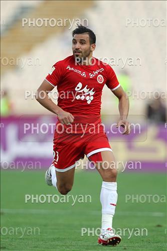 <span style='background: #33747a;box-shadow: 2px 3px 5px black;font-weight: 300;font-size: 10px;border-radius: 2px;margin: 2px;color: #fff;padding: 2px 5px;font - size: 10px;line - height: 22px; '>معین عباسیان</span> 