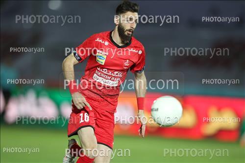 <span style='background: #33747a;font-weight: 300;font-size: 10px;box-shadow: 2px 3px 5px black;border-radius: 2px;margin: 2px;color: #fff;padding: 2px 5px;font - size: 10px;line - height: 22px; '>مهدی عبدی</span> 