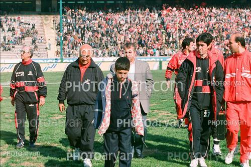 <span style='background: #33747a;font-weight: 300;font-size: 10px;box-shadow: 2px 3px 5px black;border-radius: 2px;margin: 2px;color: #fff;padding: 2px 5px;font - size: 10px;line - height: 22px; '>ناصر محمدخانی</span> <span style='background: #33747a;font-weight: 300;font-size: 10px;box-shadow: 2px 3px 5px black;border-radius: 2px;margin: 2px;color: #fff;padding: 2px 5px;font - size: 10px;line - height: 22px; '>علی پروین  Ali Parvin</span> <span style='background: #33747a;font-weight: 300;font-size: 10px;box-shadow: 2px 3px 5px black;border-radius: 2px;margin: 2px;color: #fff;padding: 2px 5px;font - size: 10px;line - height: 22px; '>ناصر ابراهیمی</span> 