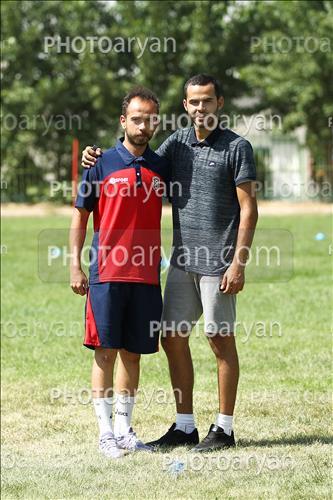 <span style='background: #33747a;box-shadow: 2px 3px 5px black;font-weight: 300;font-size: 10px;border-radius: 2px;margin: 2px;color: #fff;padding: 2px 5px;font - size: 10px;line - height: 22px; '>پویان پیوس</span> 