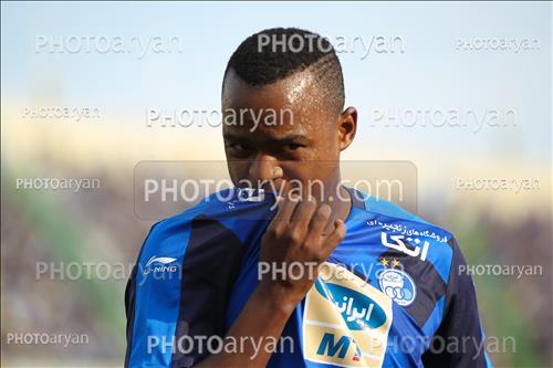 <span style='background: #33747a;box-shadow: 2px 3px 5px black;font-weight: 300;font-size: 10px;border-radius: 2px;margin: 2px;color: #fff;padding: 2px 5px;font - size: 10px;line - height: 22px; '>آیاندا پاتوسیAyanda Patosi</span> 