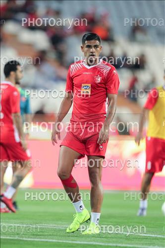 <span style='background: #33747a;box-shadow: 2px 3px 5px black;font-weight: 300;font-size: 10px;border-radius: 2px;margin: 2px;color: #fff;padding: 2px 5px;font - size: 10px;line - height: 22px; '>جونیور براندائو Júnior Brandão</span> 