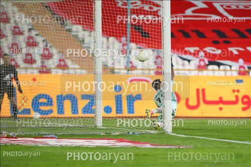 پرسپولیس 2- ذوب آهن  0 (1400/10/03)