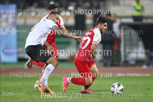 <span style='background: #33747a;box-shadow: 2px 3px 5px black;font-weight: 300;font-size: 10px;border-radius: 2px;margin: 2px;color: #fff;padding: 2px 5px;font - size: 10px;line - height: 22px; '>محمد عمری</span> 