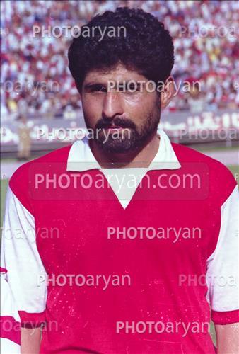 <span style='background: #33747a;box-shadow: 2px 3px 5px black;font-weight: 300;font-size: 10px;border-radius: 2px;margin: 2px;color: #fff;padding: 2px 5px;font - size: 10px;line - height: 22px; '>محمد پنجعلی</span> 