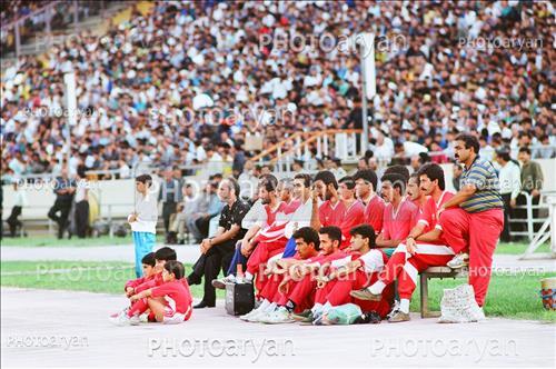 <span style='background: #33747a;box-shadow: 2px 3px 5px black;font-weight: 300;font-size: 10px;border-radius: 2px;margin: 2px;color: #fff;padding: 2px 5px;font - size: 10px;line - height: 22px; '>پرویز کماسی</span> <span style='background: #33747a;box-shadow: 2px 3px 5px black;font-weight: 300;font-size: 10px;border-radius: 2px;margin: 2px;color: #fff;padding: 2px 5px;font - size: 10px;line - height: 22px; '>محمد خاکپور</span> <span style='background: #33747a;box-shadow: 2px 3px 5px black;font-weight: 300;font-size: 10px;border-radius: 2px;margin: 2px;color: #fff;padding: 2px 5px;font - size: 10px;line - height: 22px; '>ناصر محمدخانی</span> 