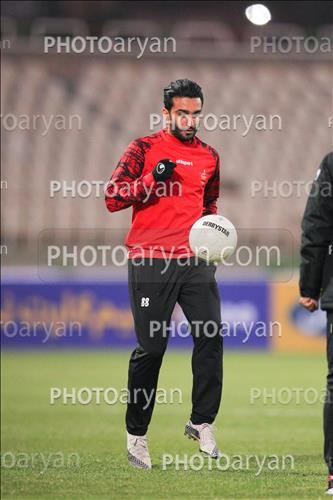 <span style='background: #33747a;font-weight: 300;font-size: 10px;box-shadow: 2px 3px 5px black;border-radius: 2px;margin: 2px;color: #fff;padding: 2px 5px;font - size: 10px;line - height: 22px; '>سیامک نعمتی</span> 