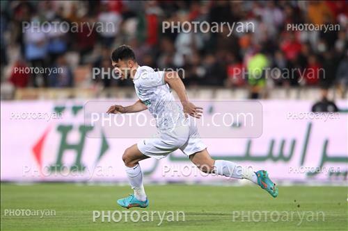 <span style='background: #33747a;font-weight: 300;font-size: 10px;box-shadow: 2px 3px 5px black;border-radius: 2px;margin: 2px;color: #fff;padding: 2px 5px;font - size: 10px;line - height: 22px; '>محمدرضا ازادی</span> 