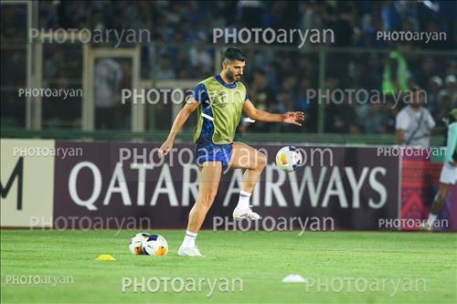 <span style='background: #33747a;box-shadow: 2px 3px 5px black;font-weight: 300;font-size: 10px;border-radius: 2px;margin: 2px;color: #fff;padding: 2px 5px;font - size: 10px;line - height: 22px; '>میلاد زکی پور</span> 