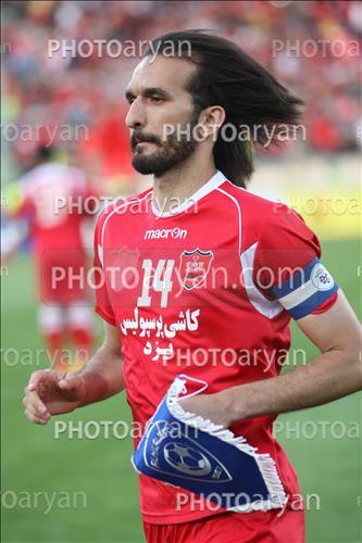 <span style='background: #33747a;font-weight: 300;font-size: 10px;box-shadow: 2px 3px 5px black;border-radius: 2px;margin: 2px;color: #fff;padding: 2px 5px;font - size: 10px;line - height: 22px; '>محمد نوری</span> 