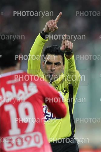 <span style='background: #33747a;box-shadow: 2px 3px 5px black;font-weight: 300;font-size: 10px;border-radius: 2px;margin: 2px;color: #fff;padding: 2px 5px;font - size: 10px;line - height: 22px; '>محسن ترکی</span> 