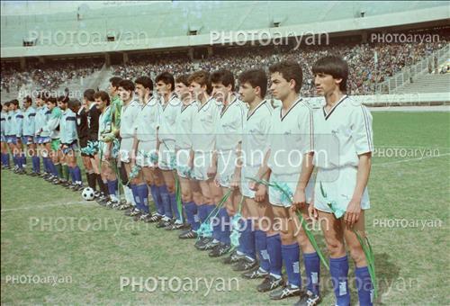 <span style='background: #33747a;box-shadow: 2px 3px 5px black;font-weight: 300;font-size: 10px;border-radius: 2px;margin: 2px;color: #fff;padding: 2px 5px;font - size: 10px;line - height: 22px; '>محمود کلهر</span> <span style='background: #33747a;box-shadow: 2px 3px 5px black;font-weight: 300;font-size: 10px;border-radius: 2px;margin: 2px;color: #fff;padding: 2px 5px;font - size: 10px;line - height: 22px; '>عبدالصمد مرفاوی</span> <span style='background: #33747a;box-shadow: 2px 3px 5px black;font-weight: 300;font-size: 10px;border-radius: 2px;margin: 2px;color: #fff;padding: 2px 5px;font - size: 10px;line - height: 22px; '>صادق ورمزیار</span> 