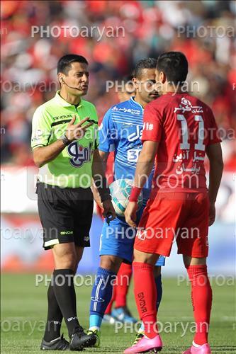 <span style='background: #33747a;box-shadow: 2px 3px 5px black;font-weight: 300;font-size: 10px;border-radius: 2px;margin: 2px;color: #fff;padding: 2px 5px;font - size: 10px;line - height: 22px; '>امید ابراهیمی</span> <span style='background: #33747a;box-shadow: 2px 3px 5px black;font-weight: 300;font-size: 10px;border-radius: 2px;margin: 2px;color: #fff;padding: 2px 5px;font - size: 10px;line - height: 22px; '>کمال کامیابی نیا</span> <span style='background: #33747a;box-shadow: 2px 3px 5px black;font-weight: 300;font-size: 10px;border-radius: 2px;margin: 2px;color: #fff;padding: 2px 5px;font - size: 10px;line - height: 22px; '>علیرضا فغانی</span> 