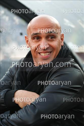 <span style='background: #33747a;font-weight: 300;font-size: 10px;box-shadow: 2px 3px 5px black;border-radius: 2px;margin: 2px;color: #fff;padding: 2px 5px;font - size: 10px;line - height: 22px; '>علیرضا منصوریان</span> 